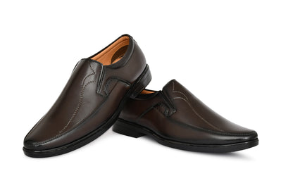 Classic Slip-on for Men with Curved Side Stitch | Brown