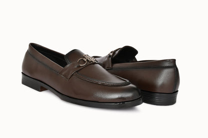 Semi-formal Slip-on for Men with Metallic Buckle | Brown