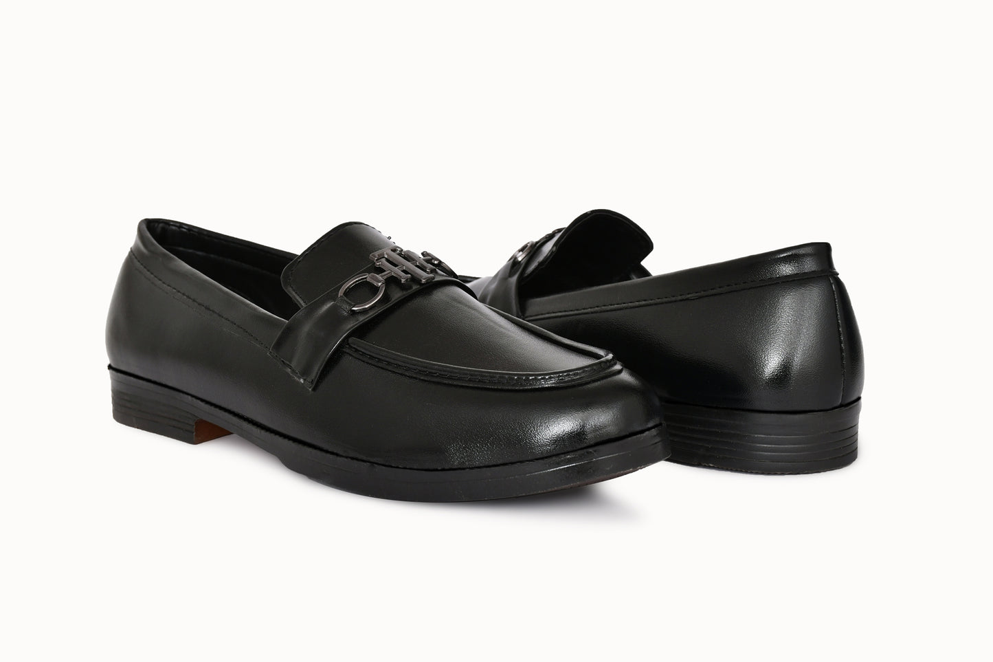 Semi-formal Slip-on for Men with Metallic Buckle | Black