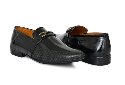 Pointed-toe Shiny Slip-ons for Men with Embossed Pattern | Black