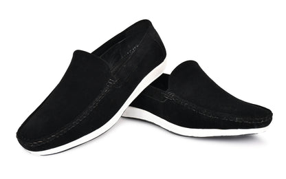 Velvet Classic Pull-on Loafer for Men | Black