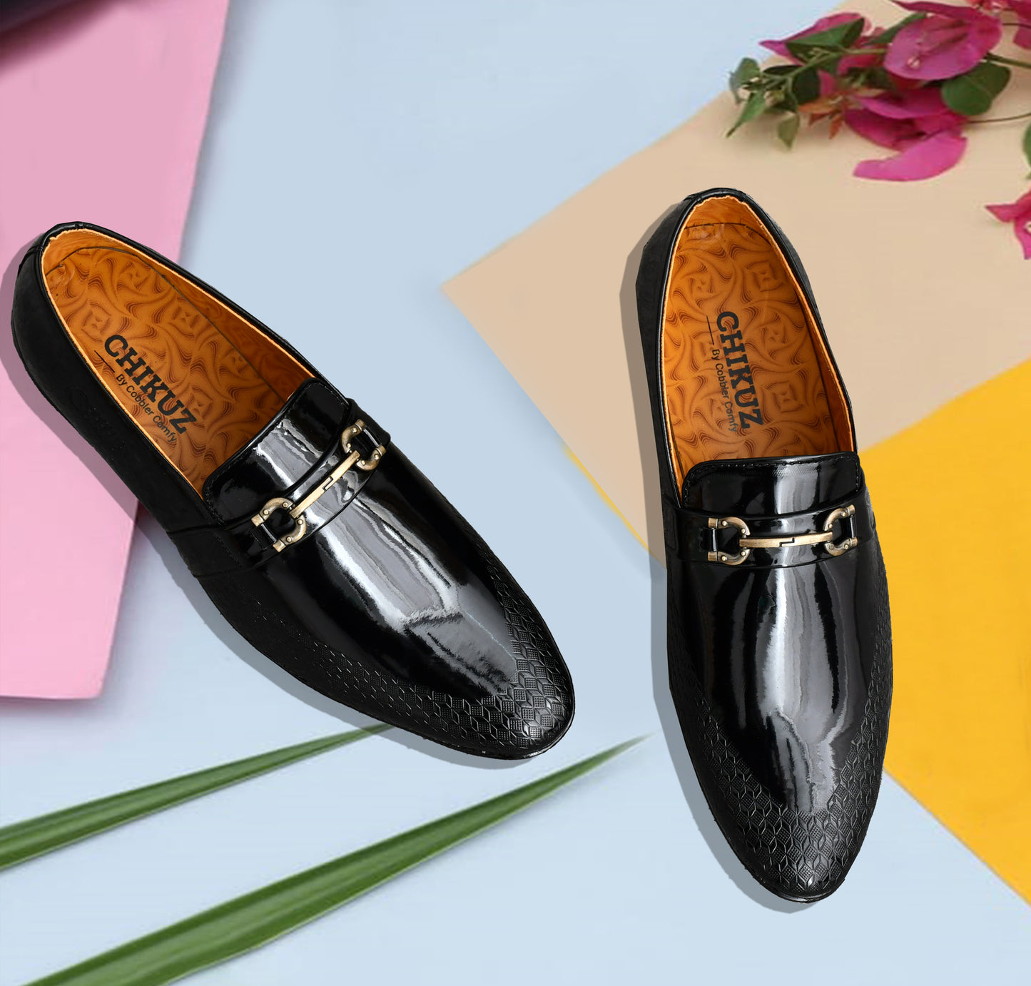 Pointed-toe Shiny Slip-ons for Men with Embossed Pattern | Black