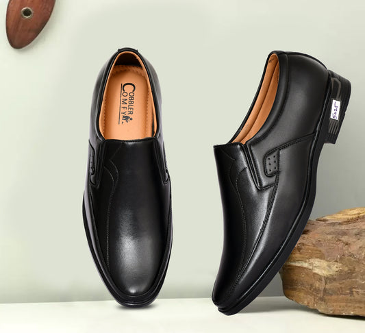 Neat Look Slip-on for Men with Curved Side Stitch | Black