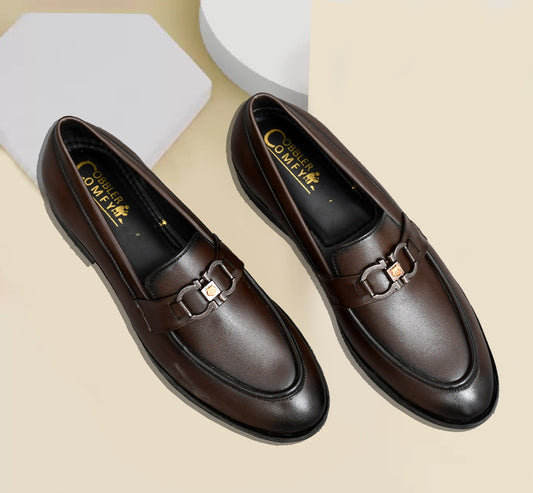 Classic Slip-on for Men with Horse Shoe Buckle | Brown