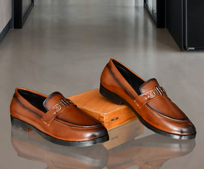 Semi-formal Slip-on for Men with Metallic Buckle | Tan