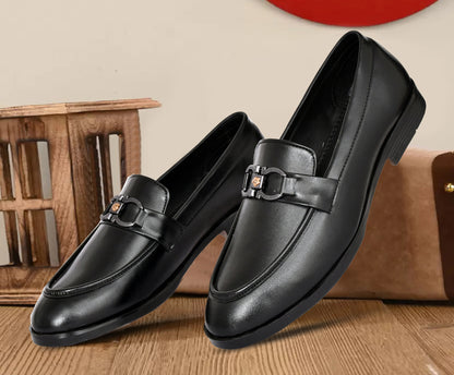 Classic Slip-on for Men with Horse Shoe Buckle | Black