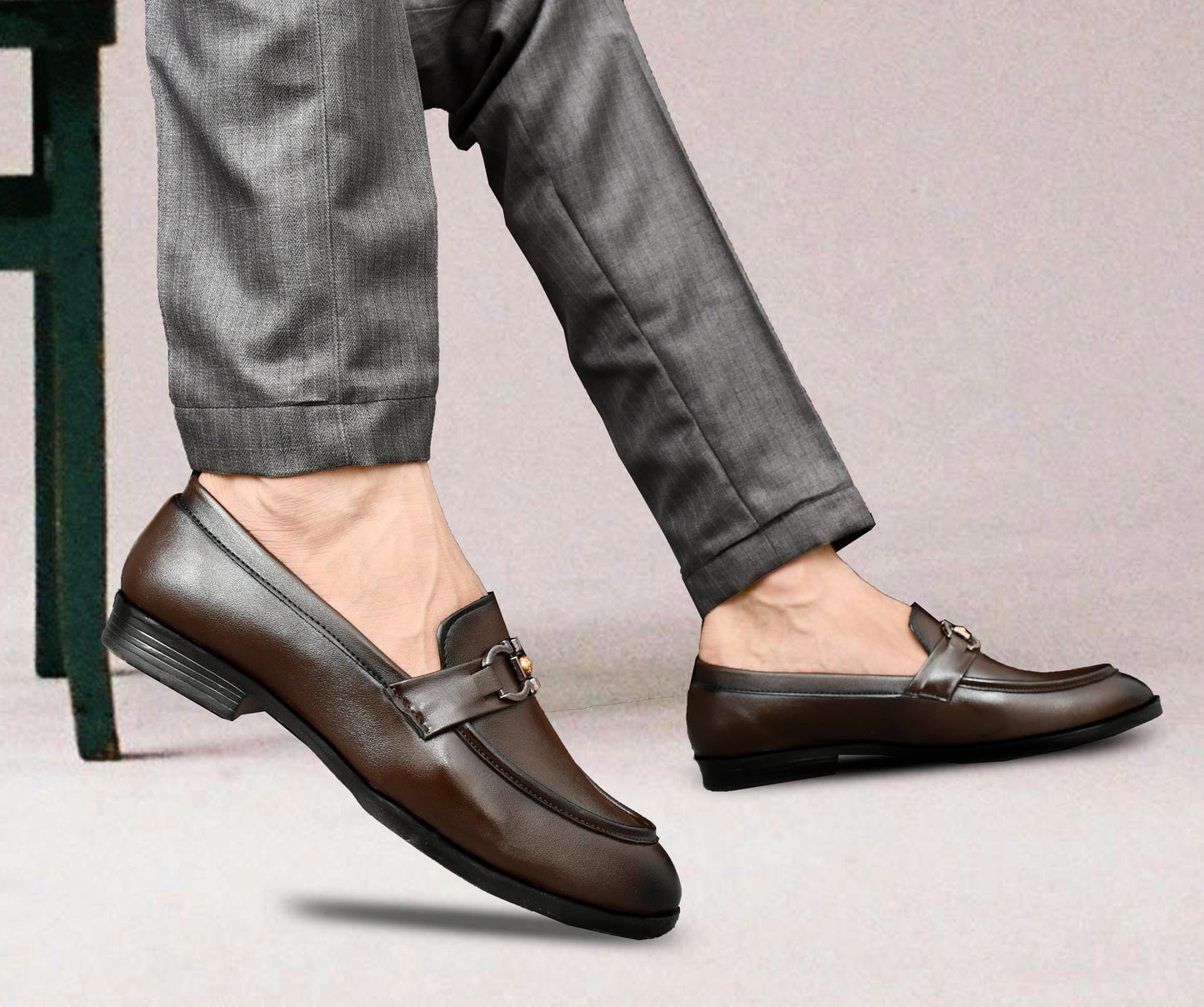 Classic Slip-on for Men with Horse Shoe Buckle | Brown