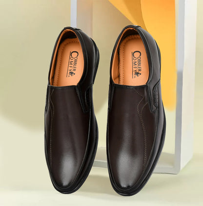 Classic Slip-on for Men with Curved Side Stitch | Brown