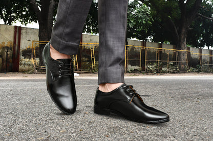 Pointed-toe Neat Look Lace-up Derby Shoes for Men | Black