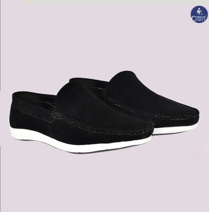 Velvet Classic Pull-on Loafer for Men | Black