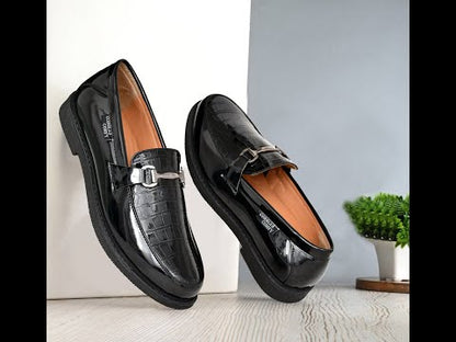 Croco Pattern Slip-on for Men with Metallic Buckle | Black